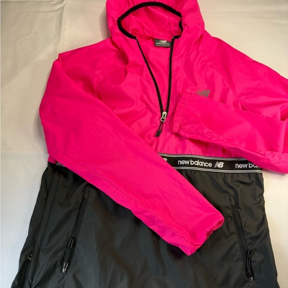 New Balance Pink and Black Women's Jacket - Picture 4 of 8